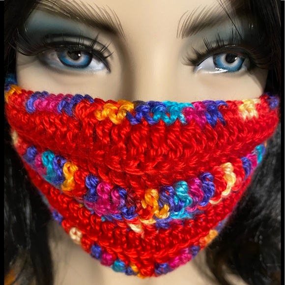 Hand-knitted Face Mask - Picture 9 of 9